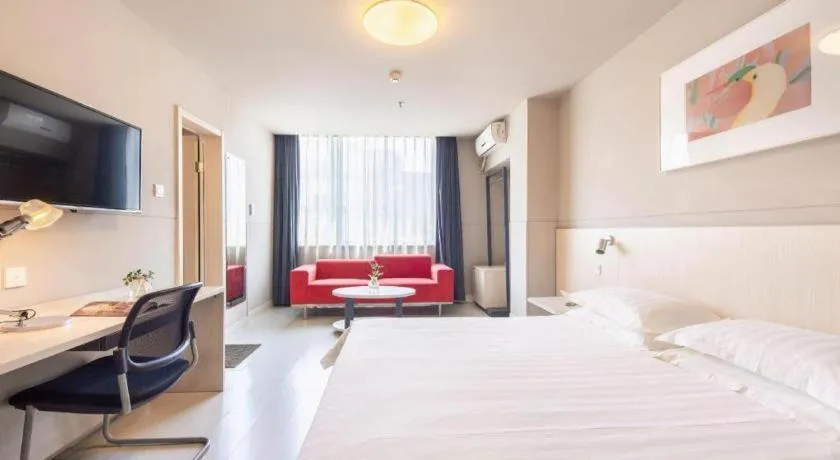 Bed in Jinjiang Inn Hangzhou Lin'an Qianwang Street