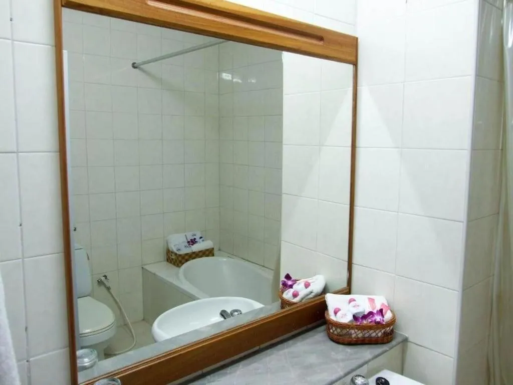 Sakol Grand Palace Hotel