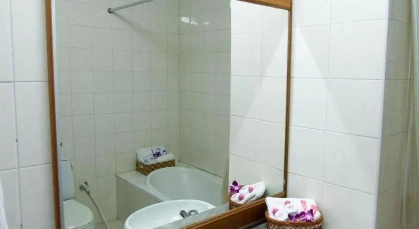 Sakol Grand Palace Hotel