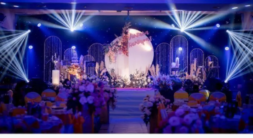 Sakol Grand Palace Hotel