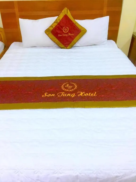 Bed in Son Tung Hotel - De Tham Street