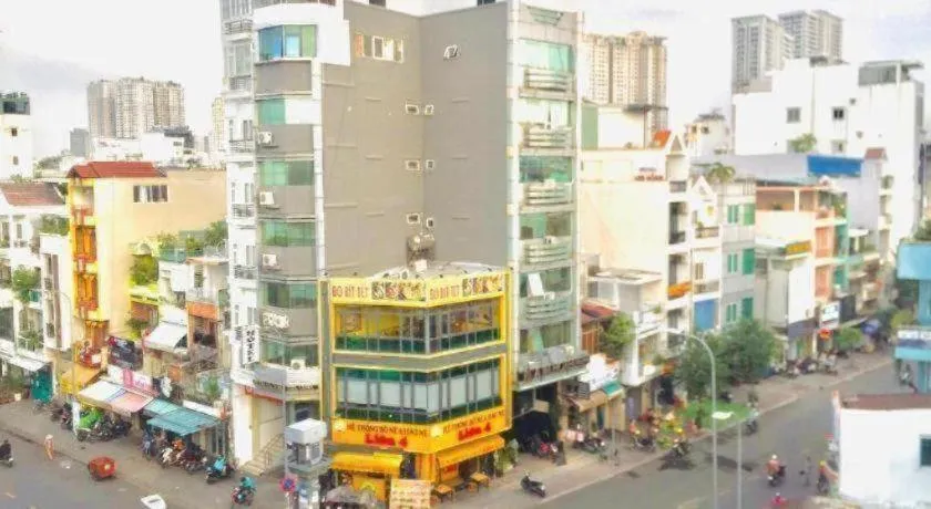 Son Tung Hotel - De Tham Street