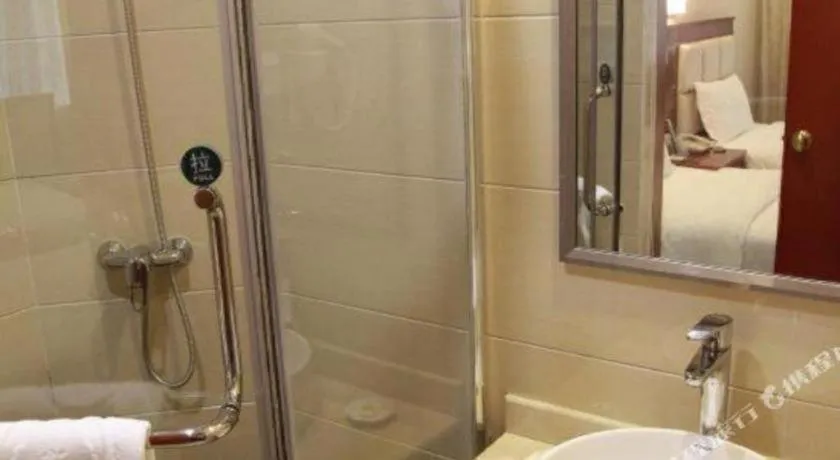 GreenTree Inn Guangdong Huizhou Chenjiang Intercity Rail Station Business Hotel