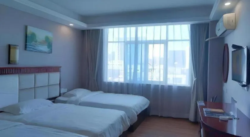 Bed in GreenTree Inn Guangdong Huizhou Chenjiang Intercity Rail Station Business Hotel