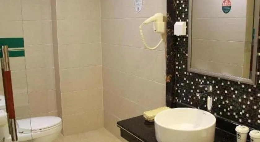 GreenTree Inn Guangdong Huizhou Chenjiang Intercity Rail Station Business Hotel