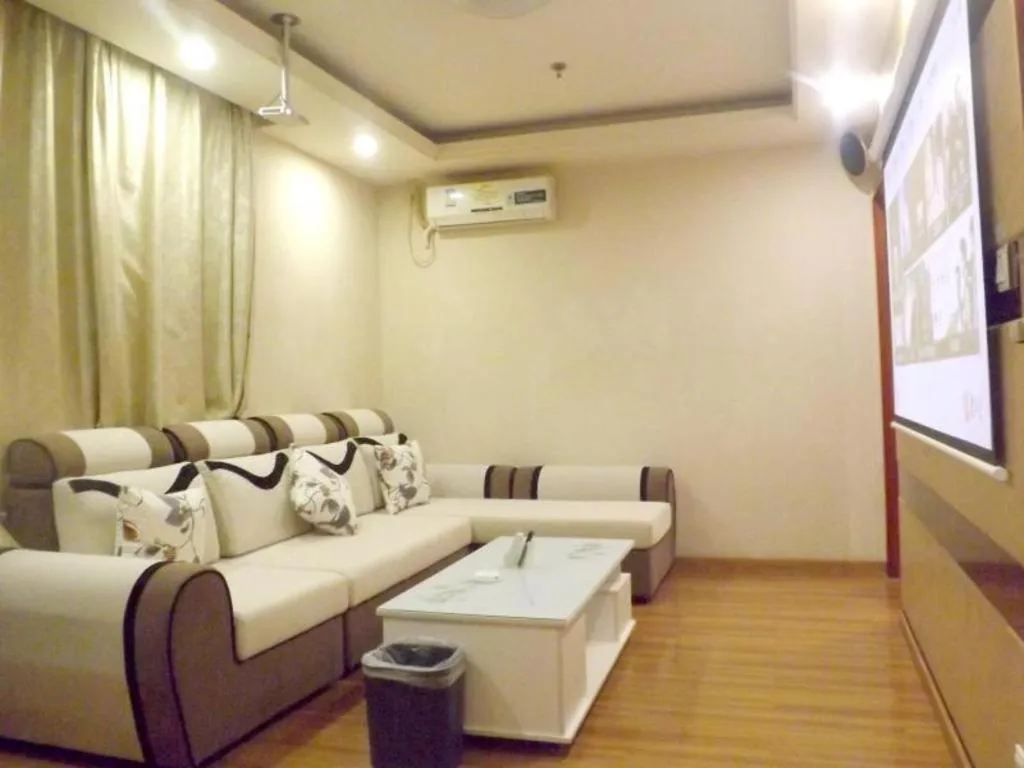 GreenTree Inn Guangdong Huizhou Chenjiang Intercity Rail Station Business Hotel