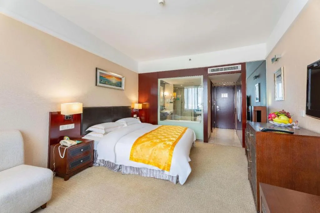 Bed in Shantou Golden Gulf Hotel