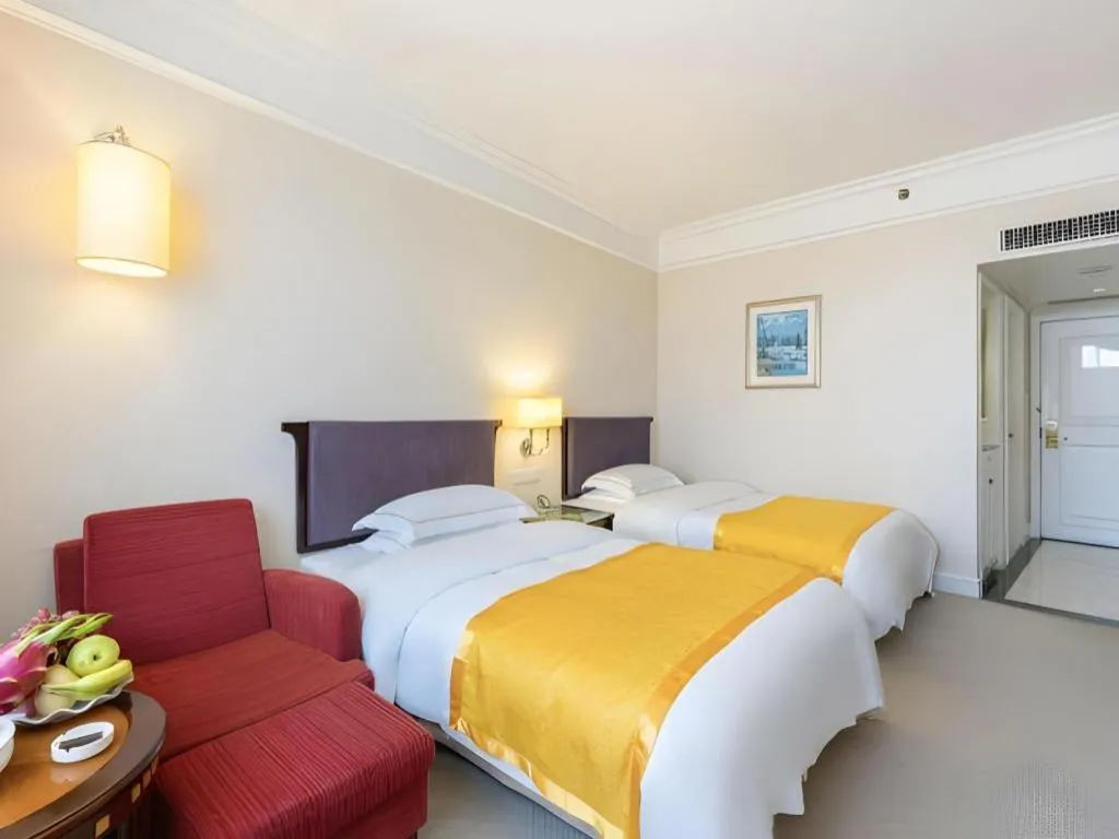 Bed in Shantou Golden Gulf Hotel