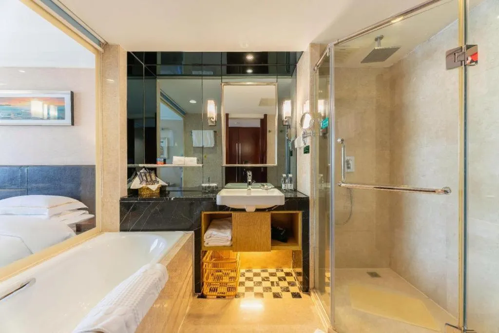 Bed in Shantou Golden Gulf Hotel