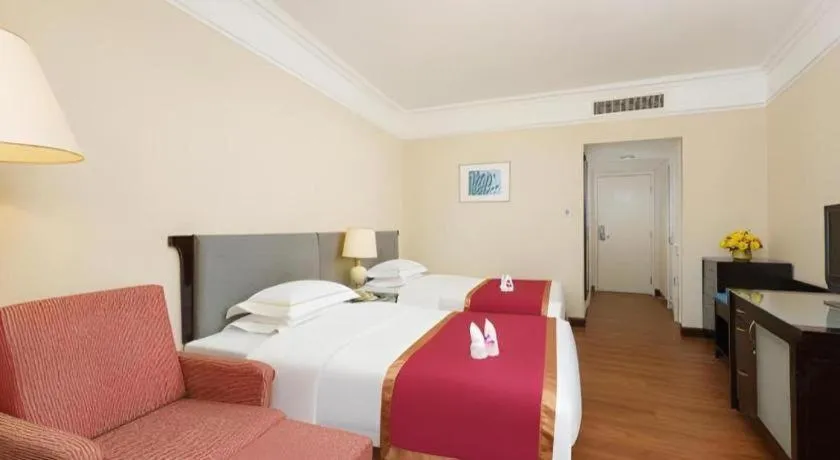 Bed in Shantou Golden Gulf Hotel