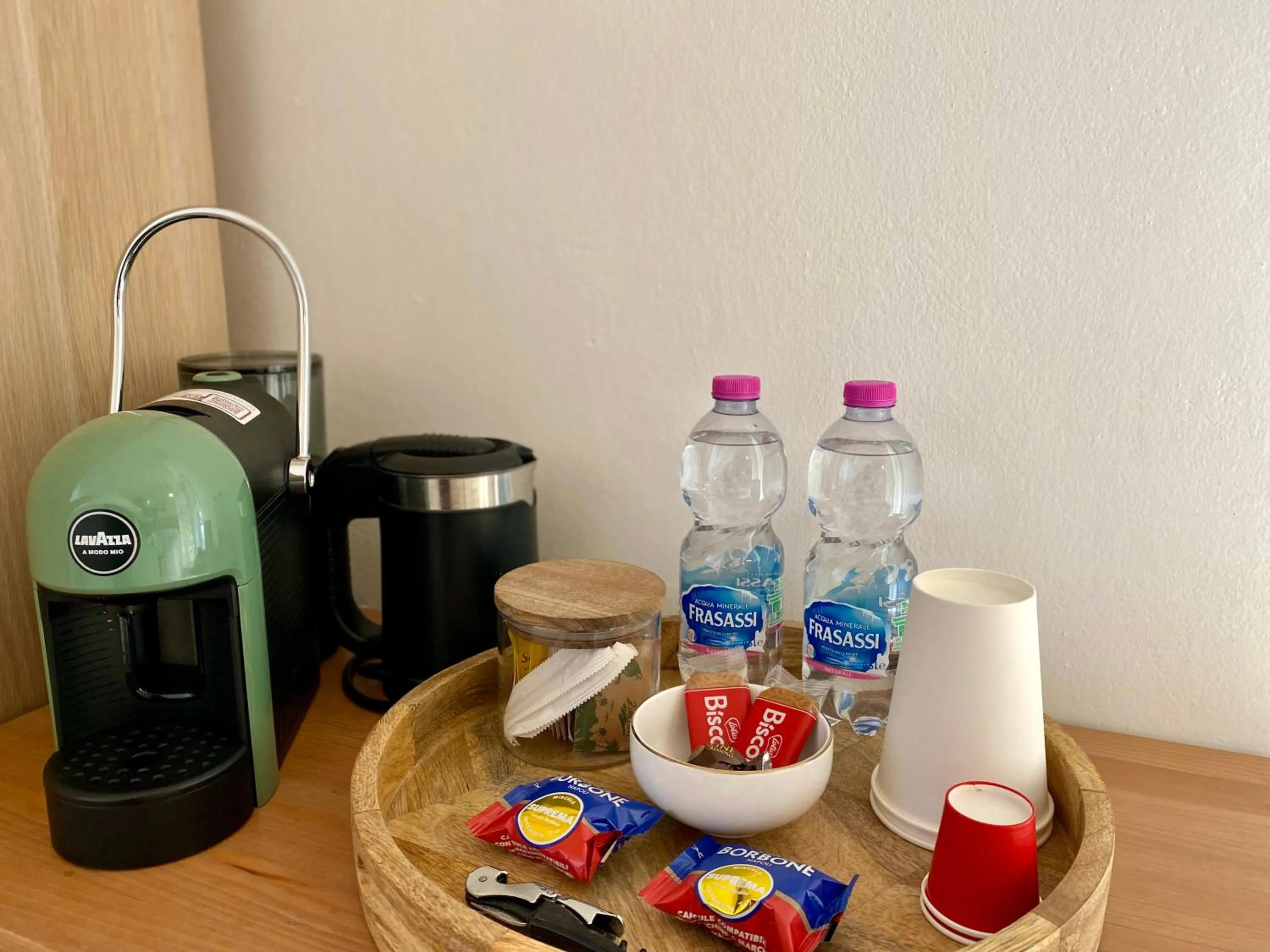 The Green Gate - Airport Guest House