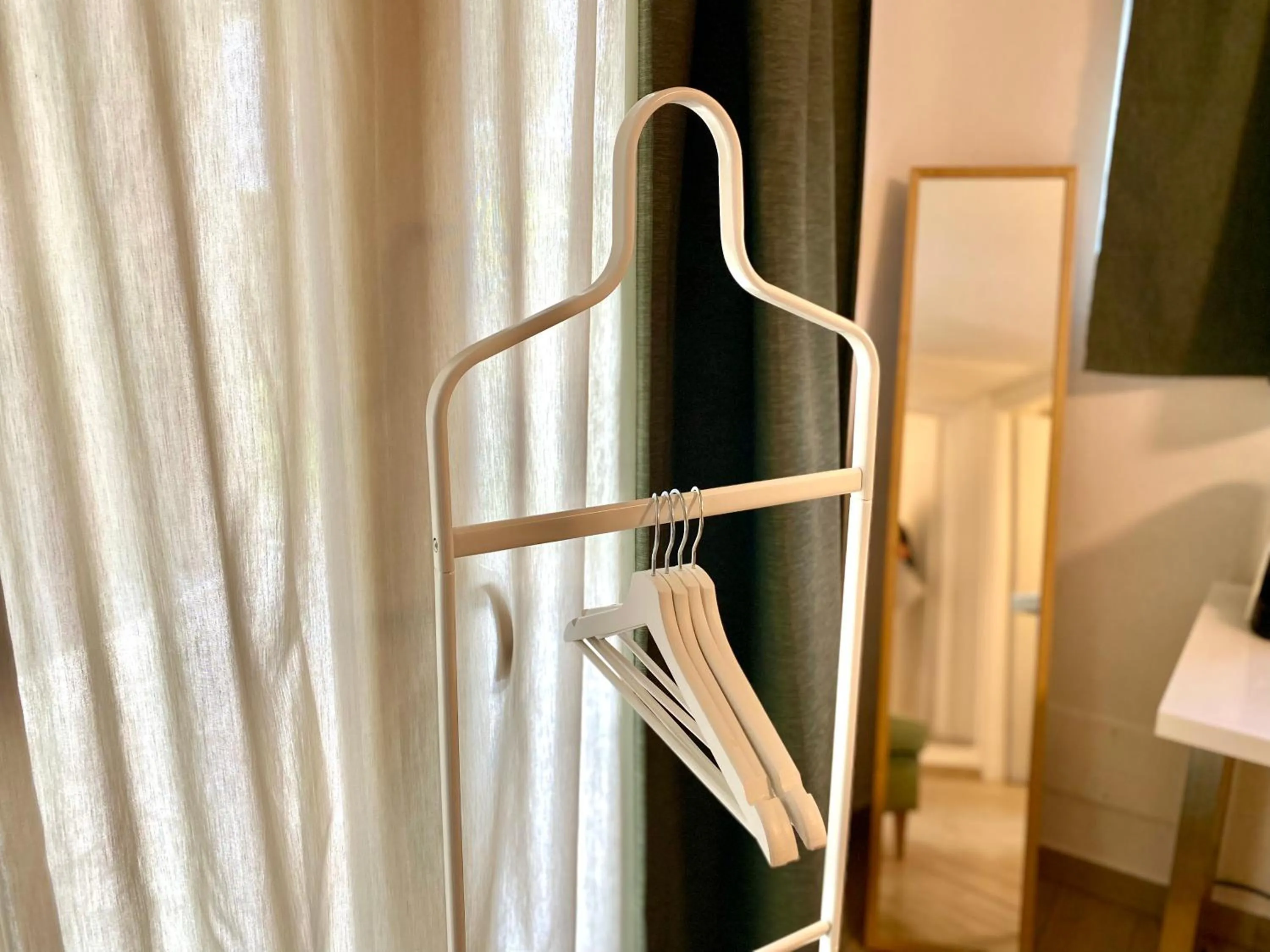 The Green Gate - Airport Guest House