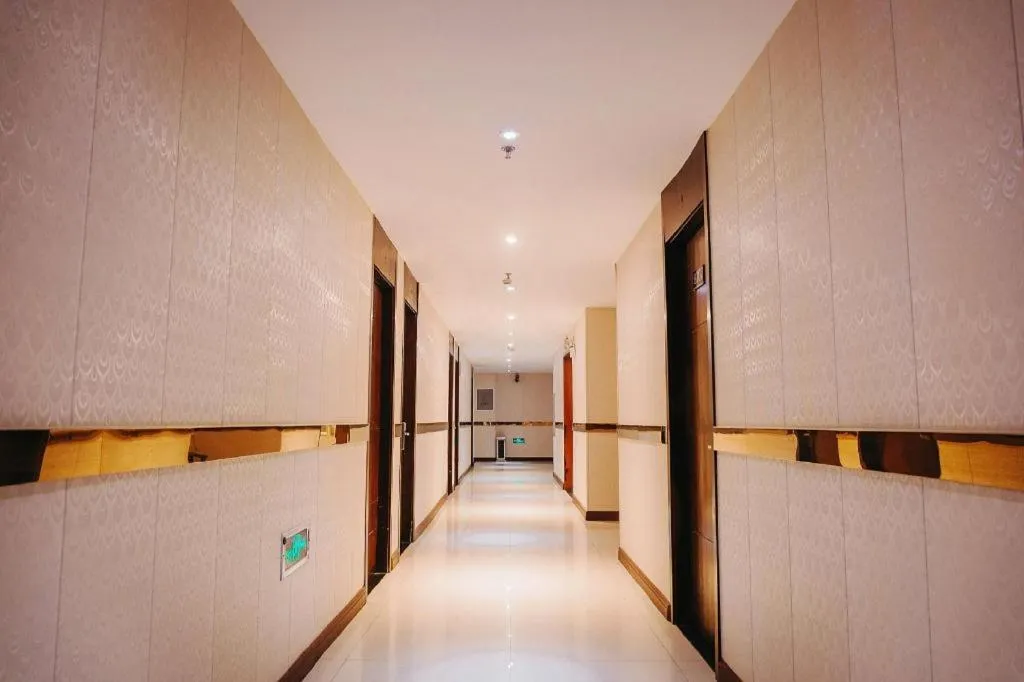 7 Days Inn Wuhan Huaqiaocheng Happy Valley