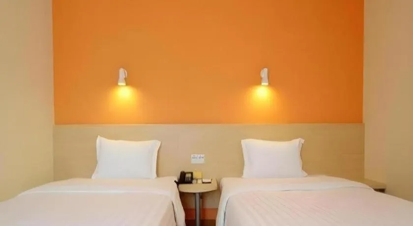 Bed in 7 Days Inn Wuhan Huaqiaocheng Happy Valley