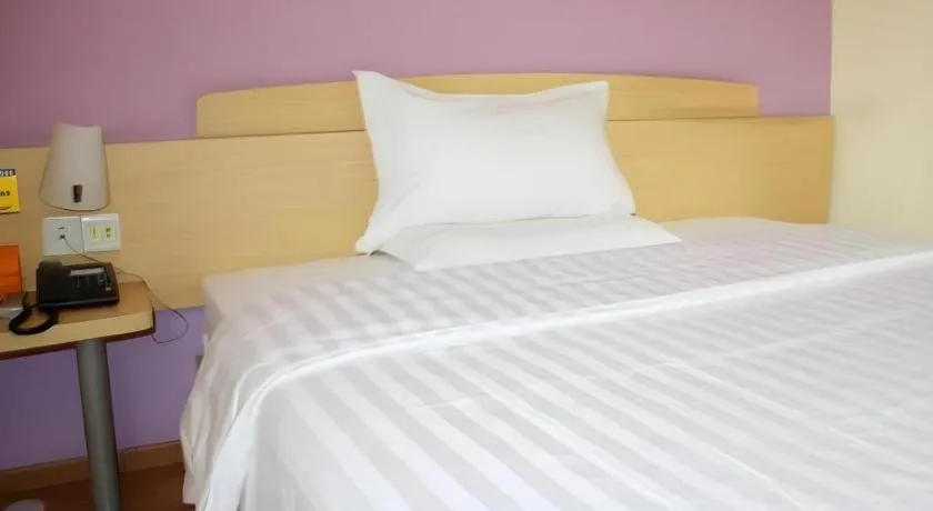 Bed in 7 Days Inn Wuhan Huaqiaocheng Happy Valley