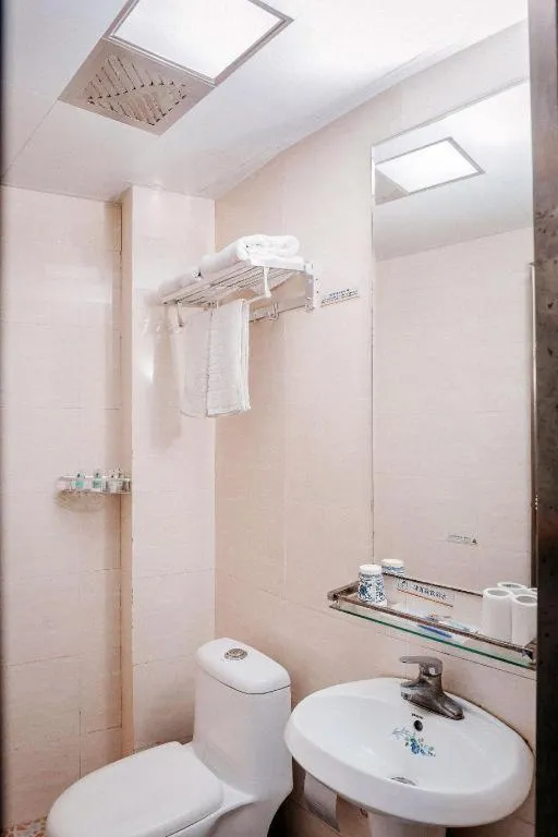 7 Days Inn Wuhan Huaqiaocheng Happy Valley