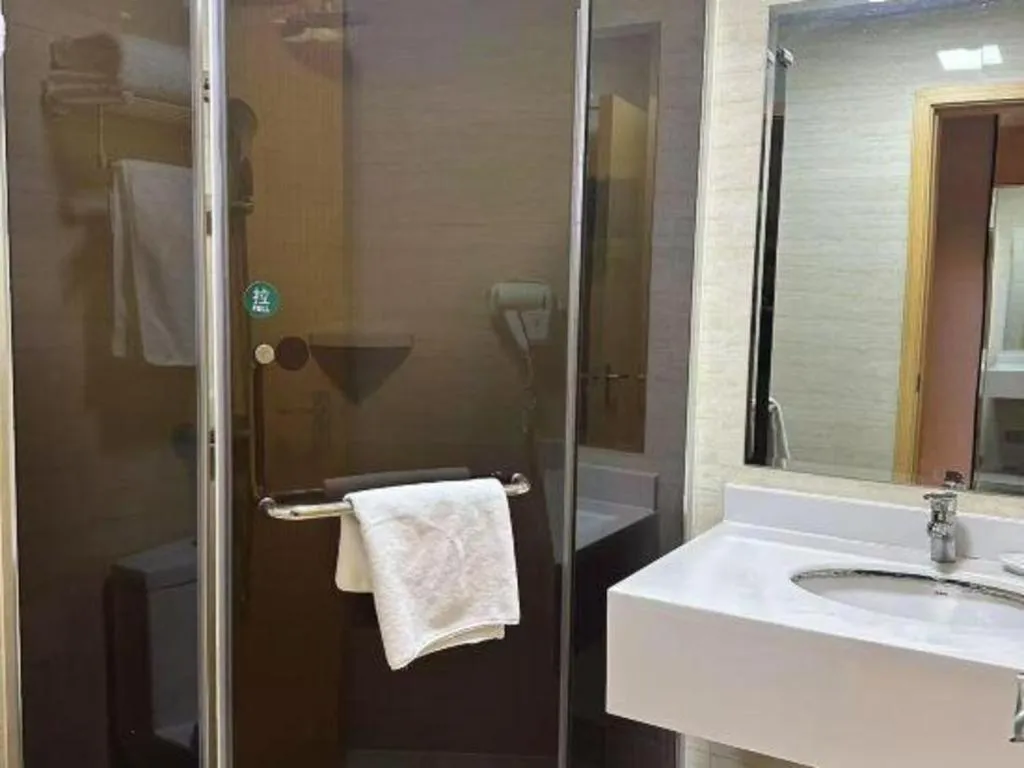 Greentree Inn Shanghai Middle Xinfu Road Huazhi Road Business Hotel