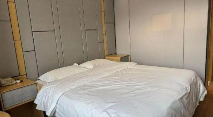 Bed in Greentree Inn Shanghai Middle Xinfu Road Huazhi Road Business Hotel