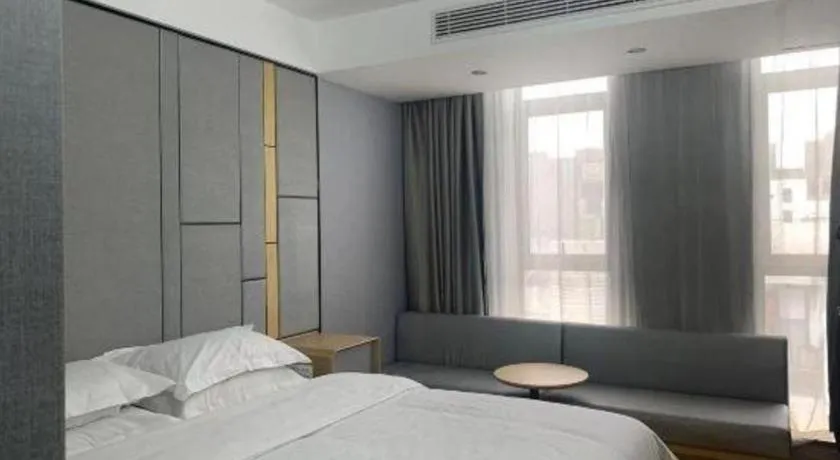 Bed in Greentree Inn Shanghai Middle Xinfu Road Huazhi Road Business Hotel