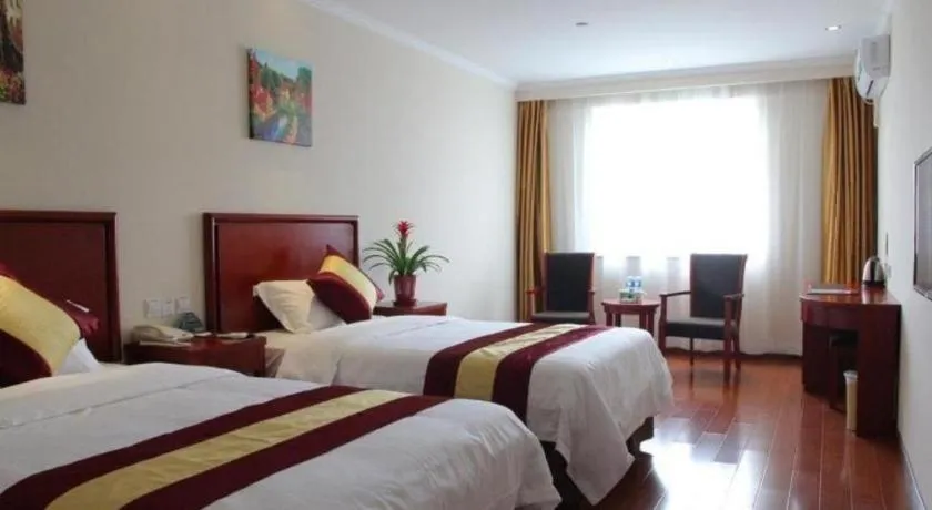 Bed in Greentree Inn Shanghai Middle Xinfu Road Huazhi Road Business Hotel