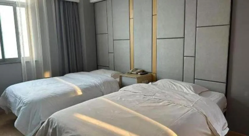 Bed in Greentree Inn Shanghai Middle Xinfu Road Huazhi Road Business Hotel