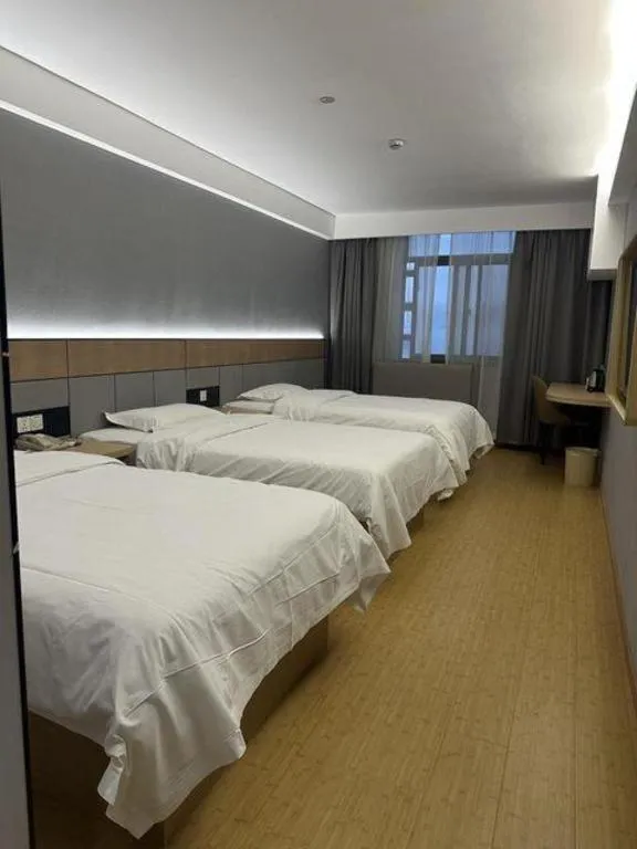 Bed in Greentree Inn Shanghai Middle Xinfu Road Huazhi Road Business Hotel