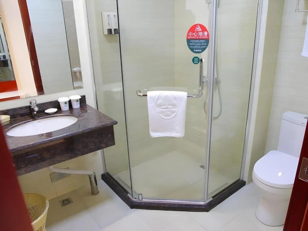 Greentree Inn Shanghai Middle Xinfu Road Huazhi Road Business Hotel