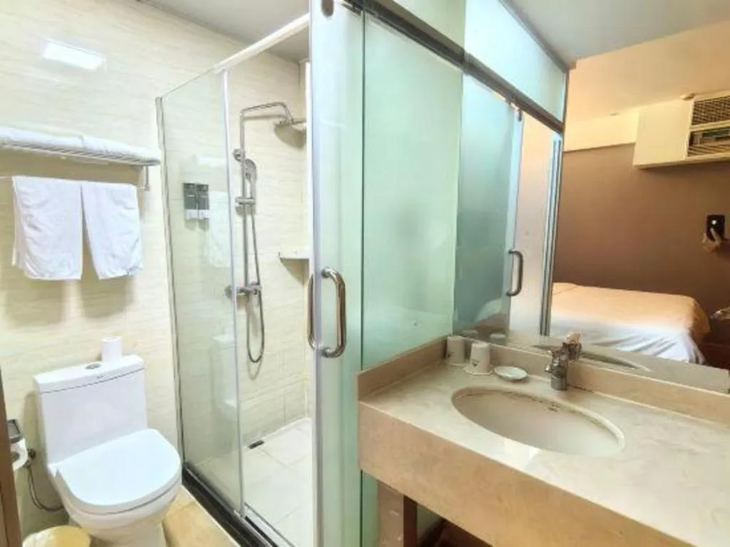 Greentree Inn Shanghai Middle Xinfu Road Huazhi Road Business Hotel