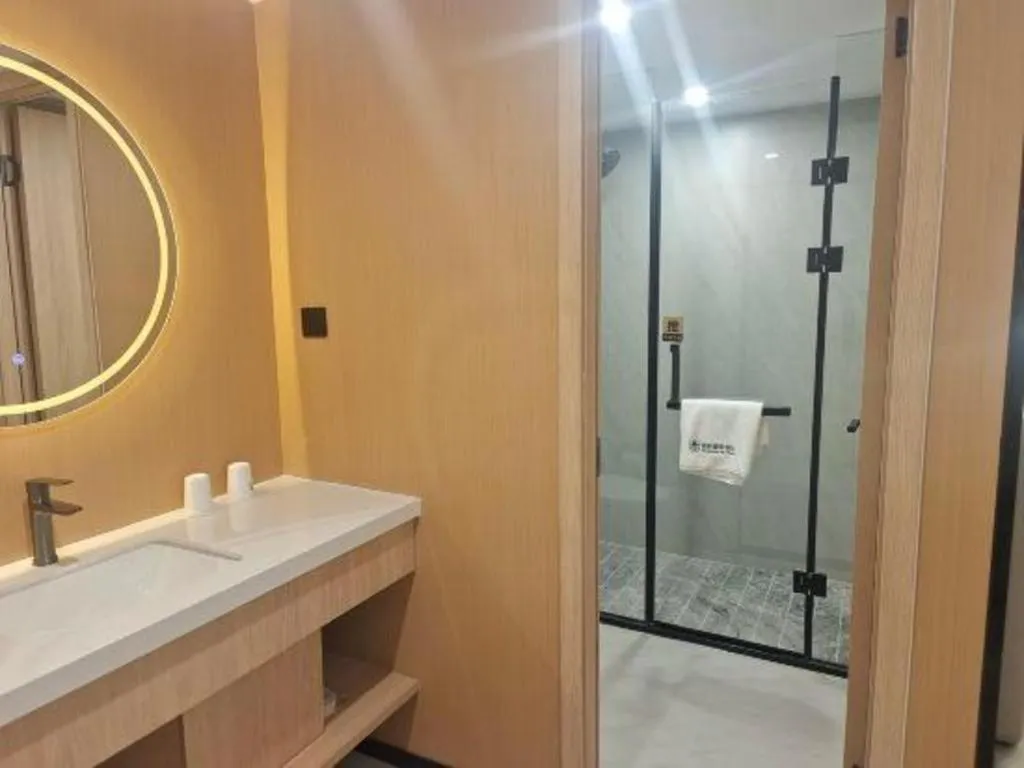 GreenTree Inn Shanghai Songjiang WanDa Plaza RonGMEi Road Express Hotel