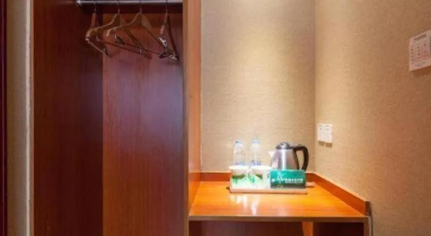 GreenTree Inn Shanghai Songjiang WanDa Plaza RonGMEi Road Express Hotel