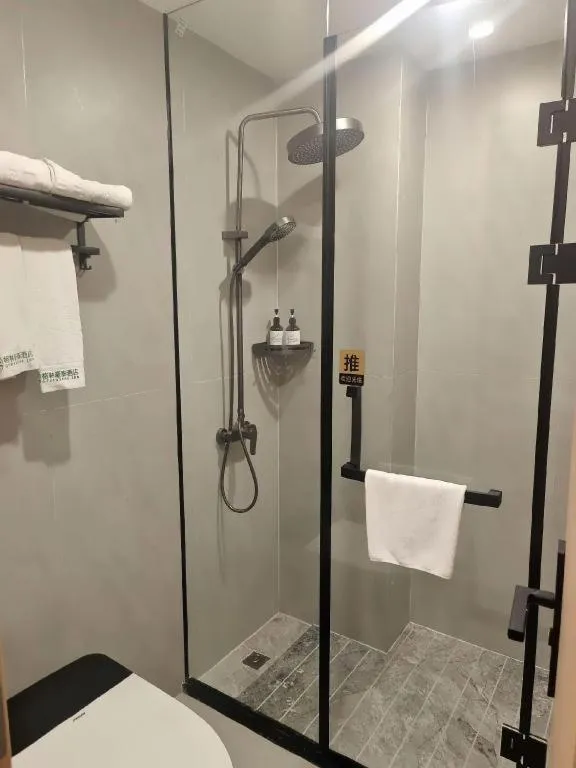 GreenTree Inn Shanghai Songjiang WanDa Plaza RonGMEi Road Express Hotel