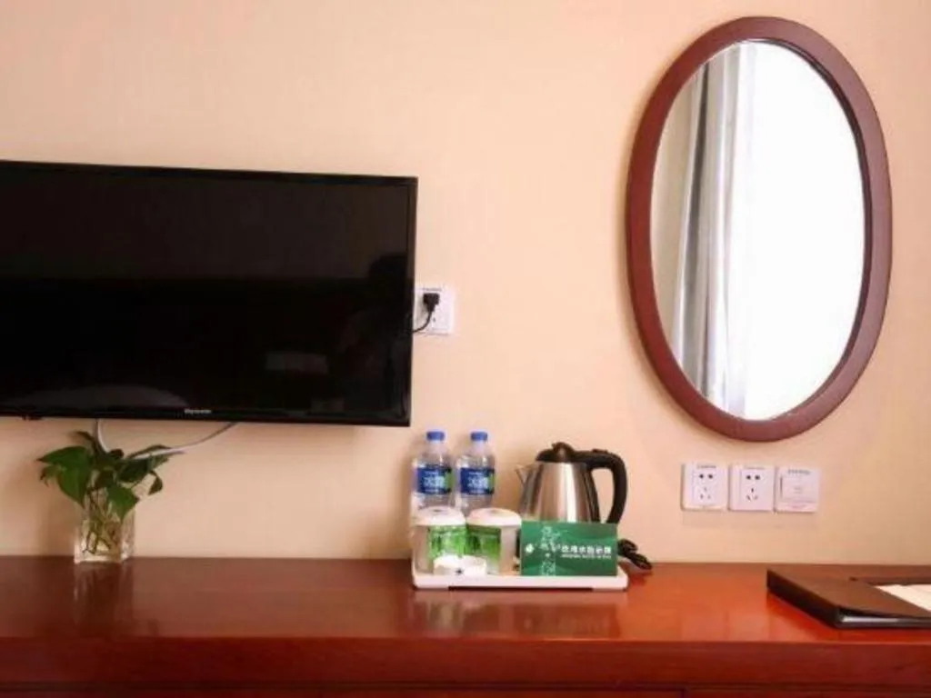 GreenTree Inn Shanghai Songjiang WanDa Plaza RonGMEi Road Express Hotel