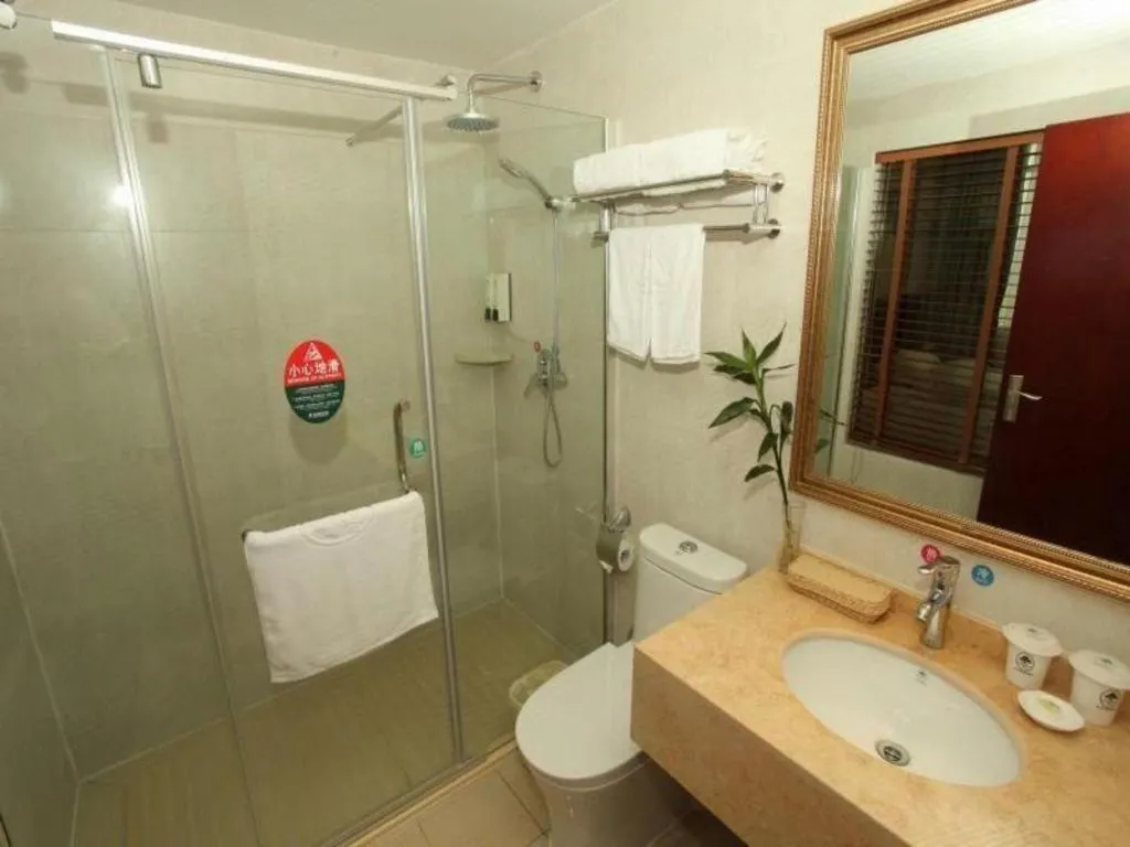 GreenTree Inn Shanghai Songjiang WanDa Plaza RonGMEi Road Express Hotel