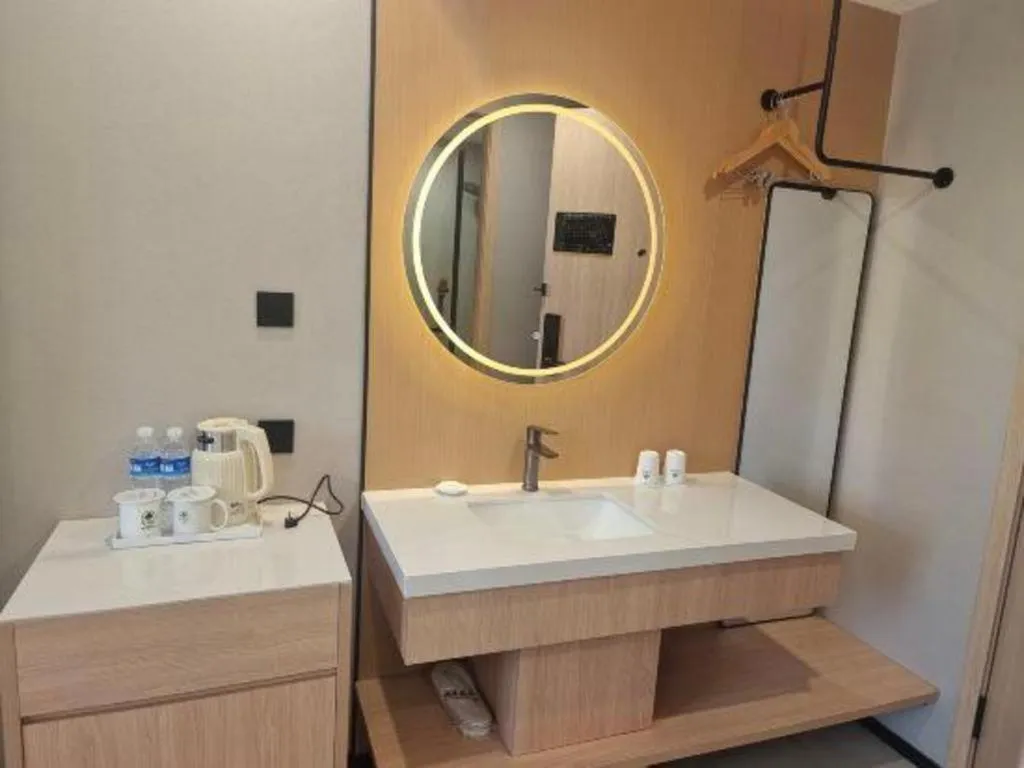 GreenTree Inn Shanghai Songjiang WanDa Plaza RonGMEi Road Express Hotel