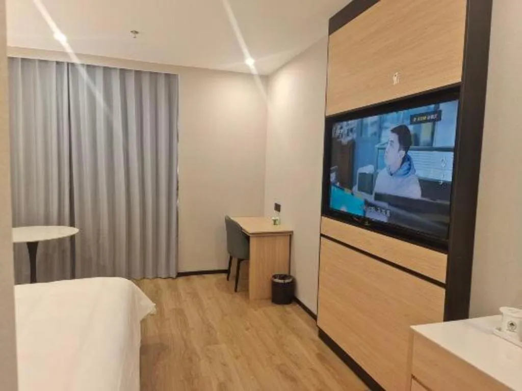 GreenTree Inn Shanghai Songjiang WanDa Plaza RonGMEi Road Express Hotel