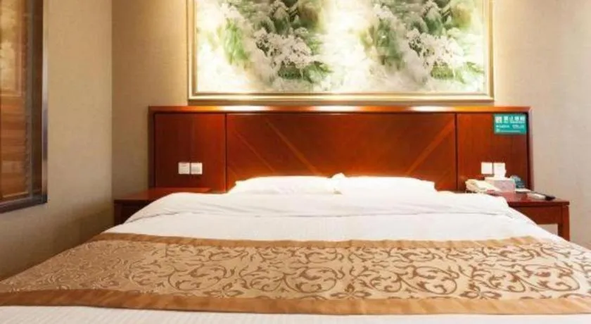 Bed in GreenTree Inn Shanghai Songjiang WanDa Plaza RonGMEi Road Express Hotel