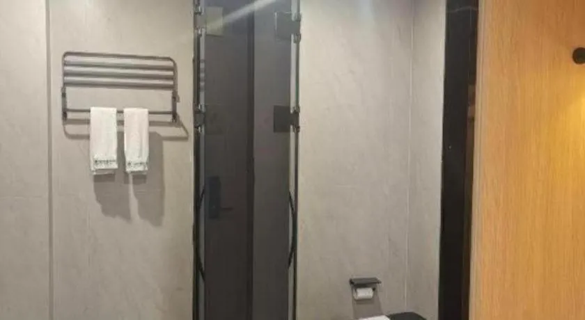 GreenTree Inn Shanghai Songjiang WanDa Plaza RonGMEi Road Express Hotel