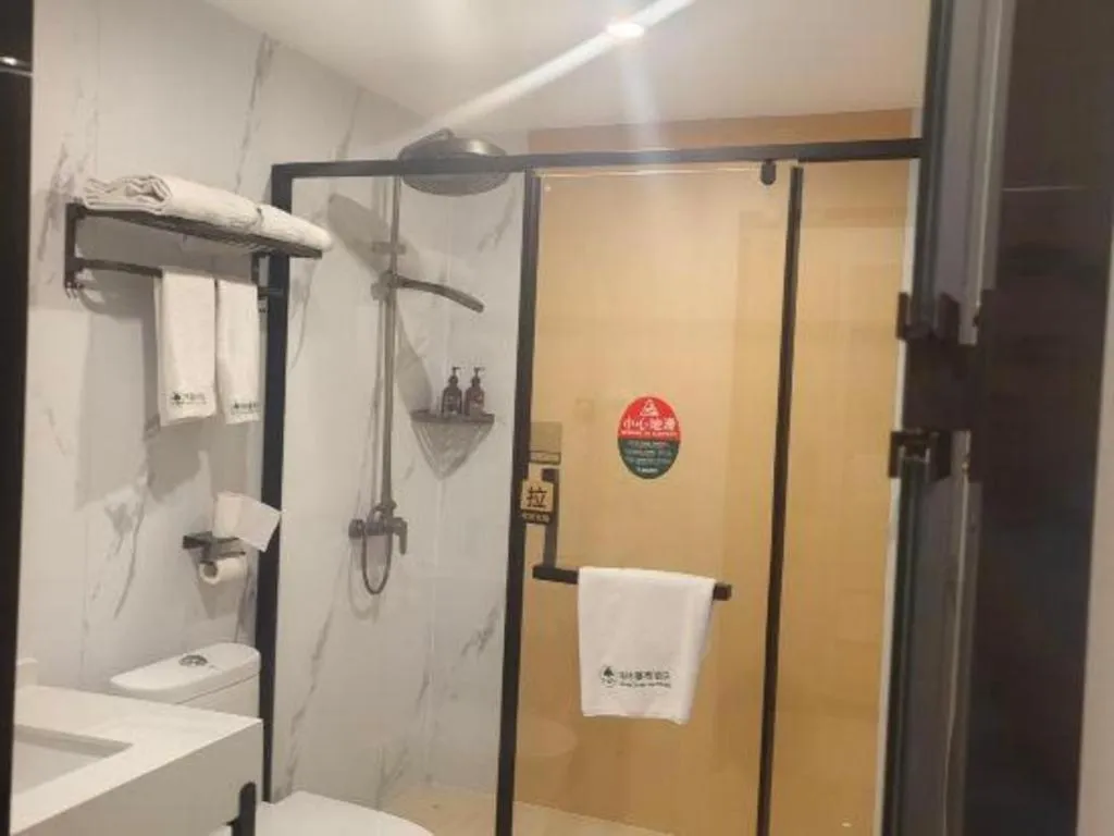 GreenTree Inn Shanghai Songjiang WanDa Plaza RonGMEi Road Express Hotel