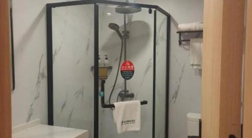 GreenTree Inn Shanghai Songjiang WanDa Plaza RonGMEi Road Express Hotel