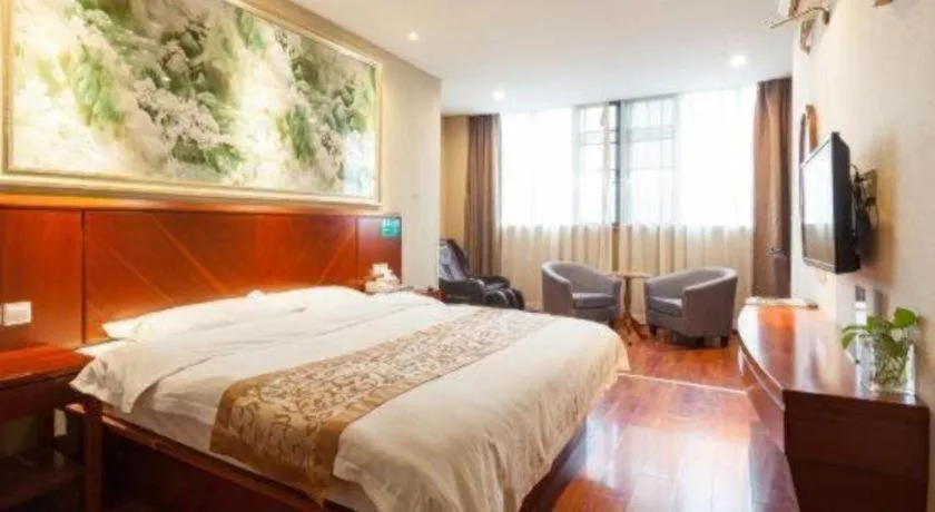 Bed in GreenTree Inn Shanghai Songjiang WanDa Plaza RonGMEi Road Express Hotel