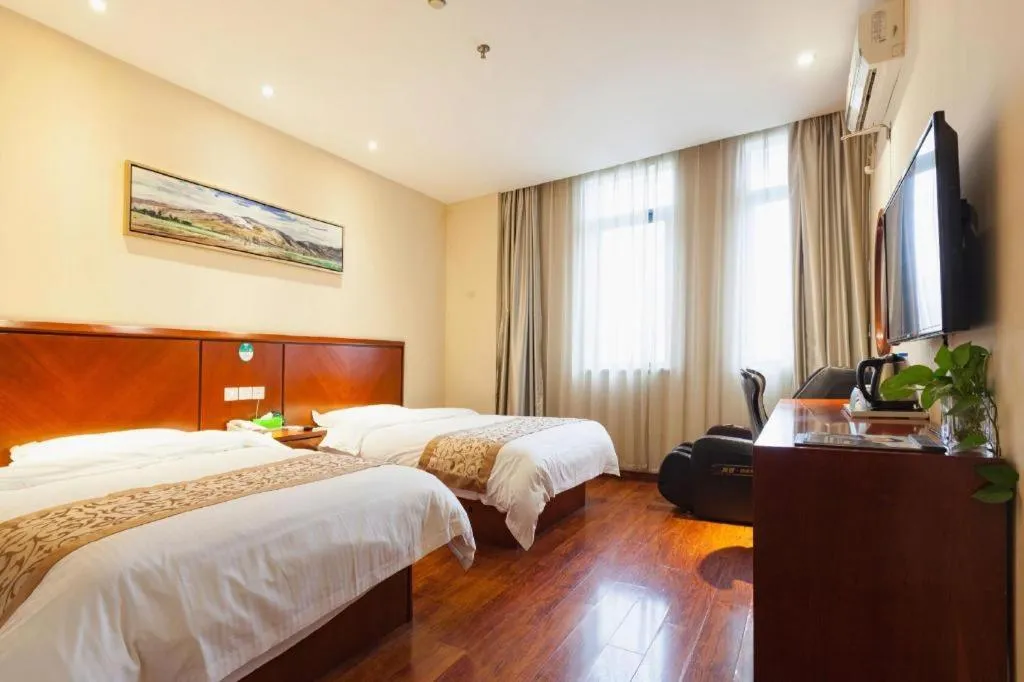 Bed in GreenTree Inn Shanghai Songjiang WanDa Plaza RonGMEi Road Express Hotel