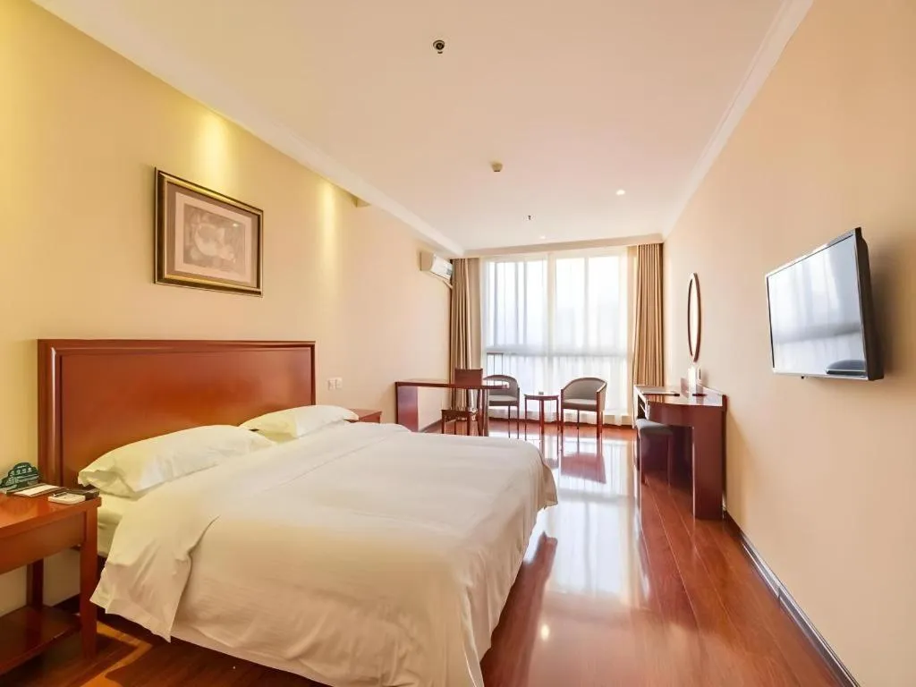 Bed in GreenTree Inn Xuzhou High Speed Railway Zhangqian Square Business Hotel