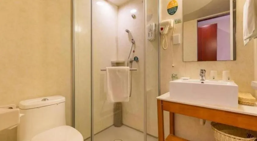 GreenTree Inn Xuzhou High Speed Railway Zhangqian Square Business Hotel
