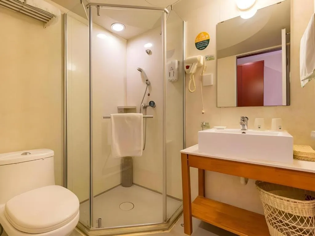 GreenTree Inn Xuzhou High Speed Railway Zhangqian Square Business Hotel