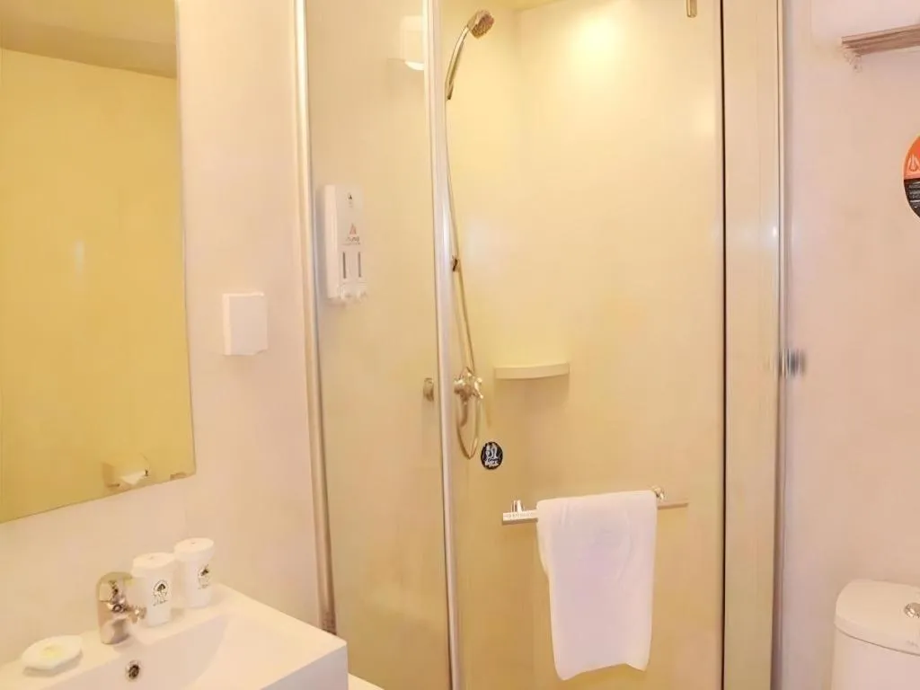 GreenTree Inn Xuzhou High Speed Railway Zhangqian Square Business Hotel