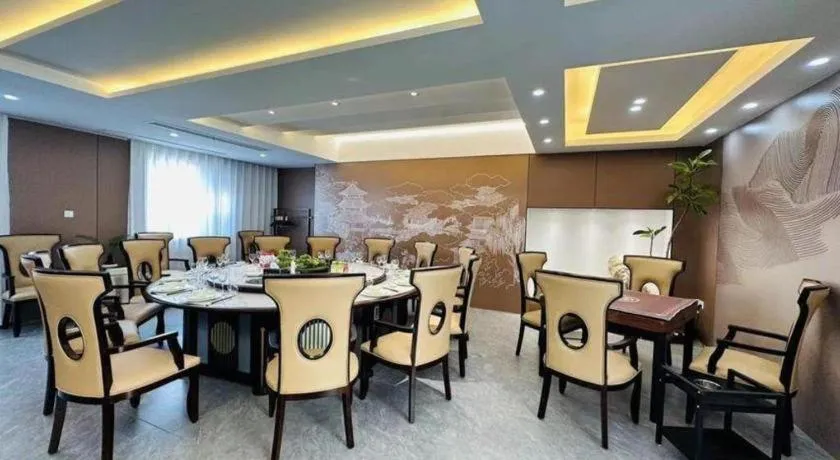 Vienna Hotel Yangzhou Yangzhou Slender West Lake Wenchangge