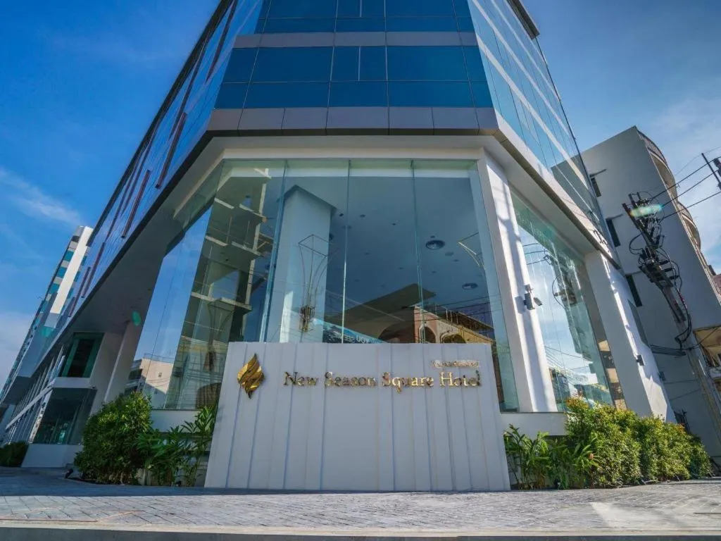 New Season Square Hotel