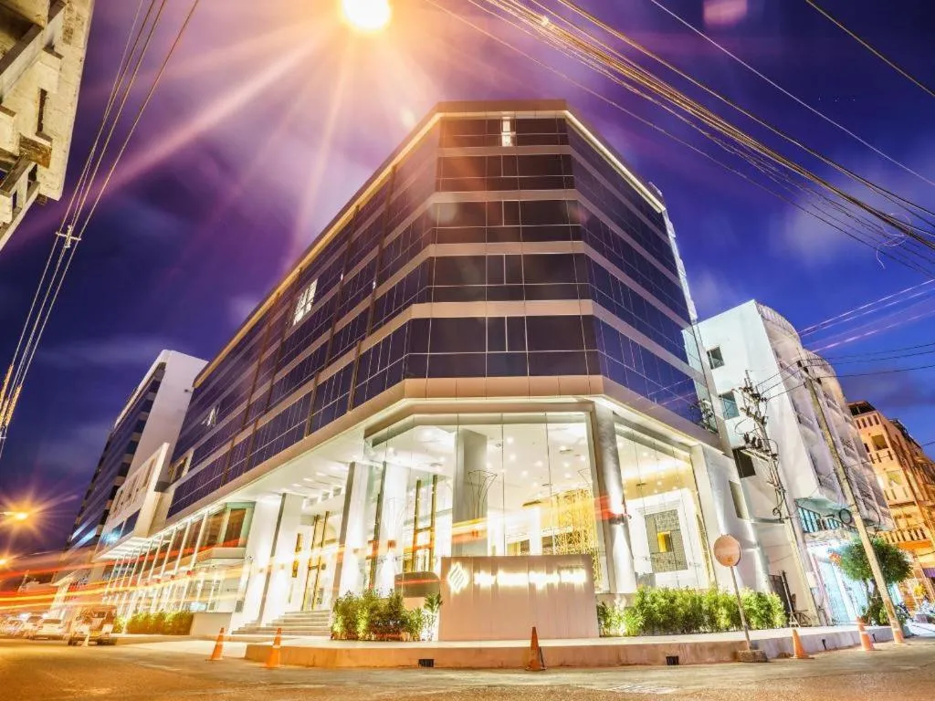 New Season Square Hotel