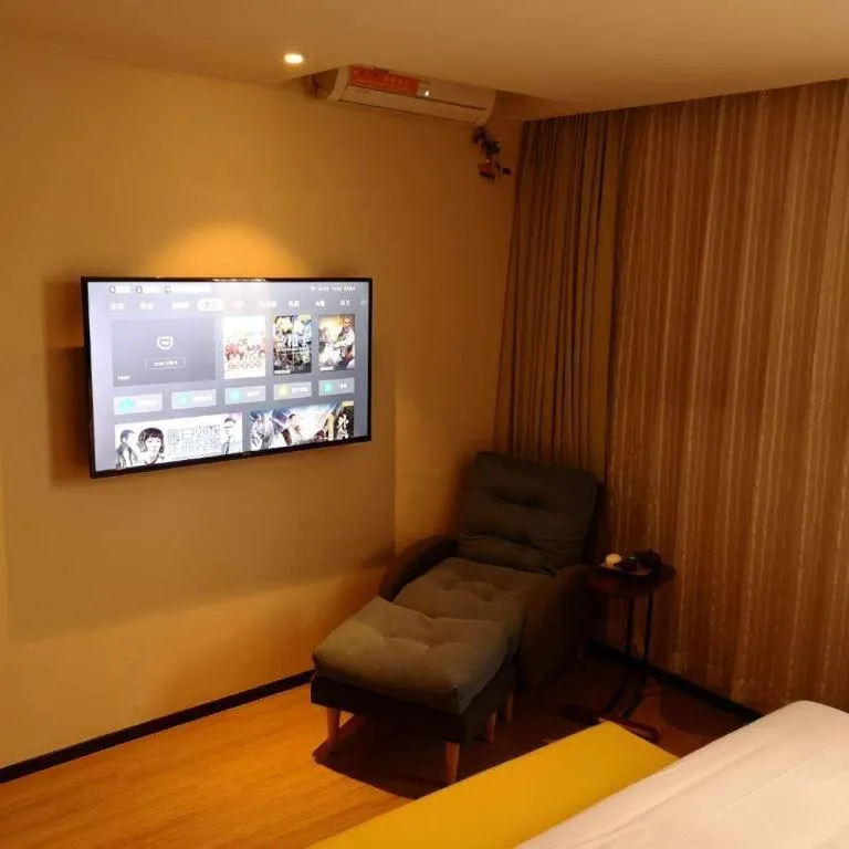 Bed in IU Hotel Guangzhou Taihe Square Branch