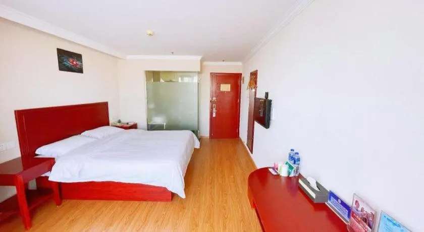 Bed in GreenTree Inn Tianjin JinNan ShuangLin Metro Station Express Hotel